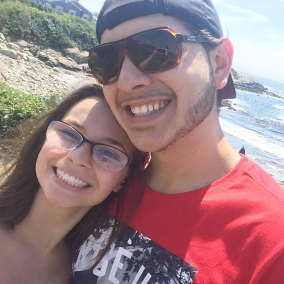 Meet your Posher, Alyssa - Picture 1 of 1